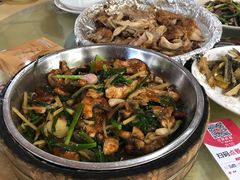 -鲤鱼塘农家山庄