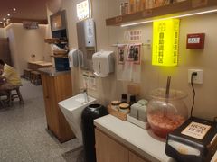 -呼啦面馆·头牌豌杂面(建新东路店)