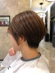 -AKOZO Beauty Salon