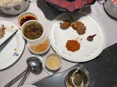 -红鼎豆捞·非遗鲍皇汤火锅(宝丰路店)