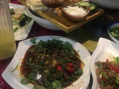 -魏铭鱼头捞饭(晋阳路店)