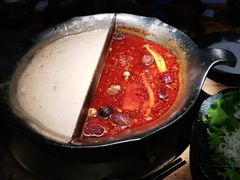 台式麻辣锅-湊湊火锅·茶憩(杭州湖滨银泰in77店)