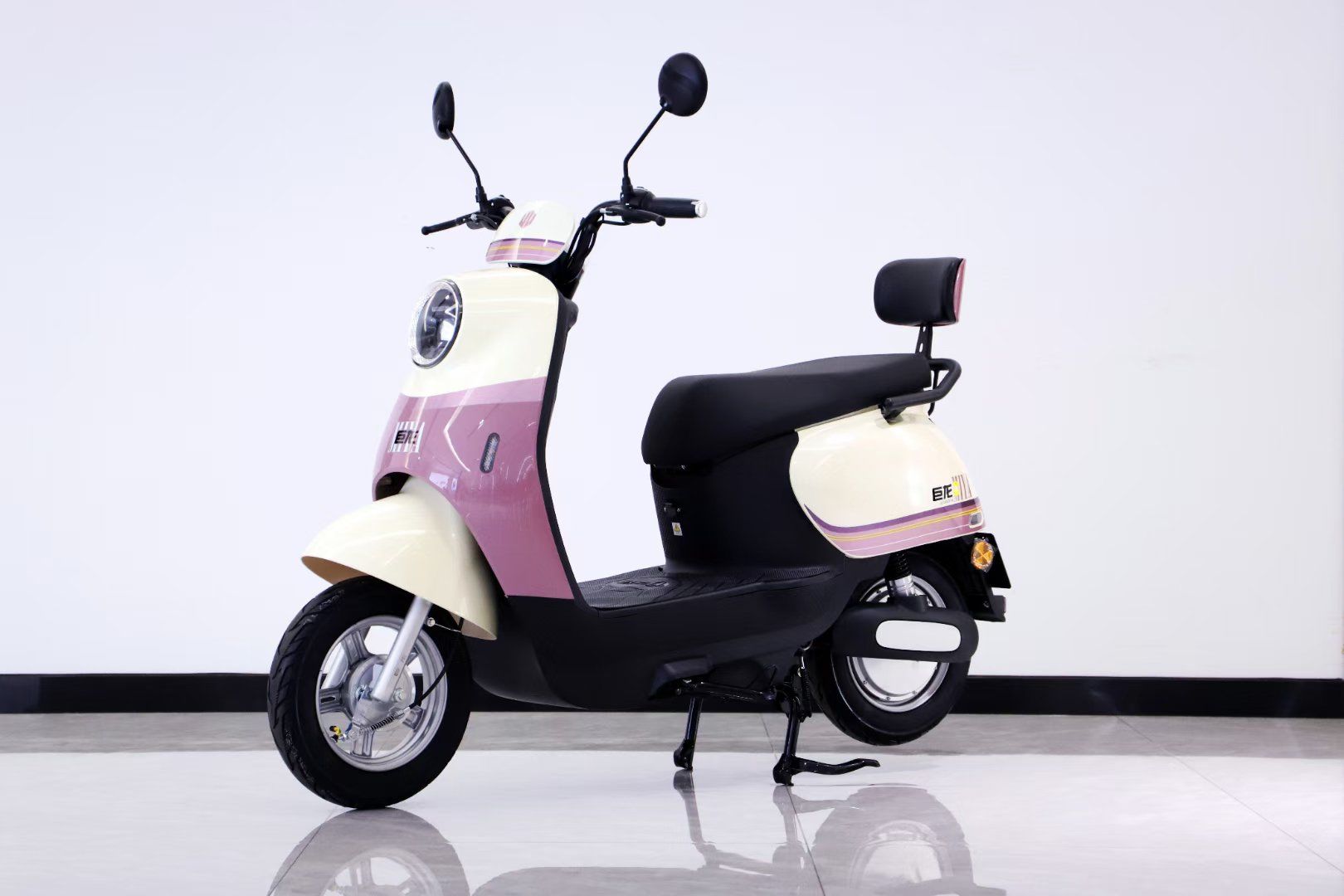 1399元
全新巨龙小龟电动车款,8月开学季秒杀价,厂价直卖!