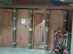 -暴风岛沉浸式体验馆(百联世纪店)