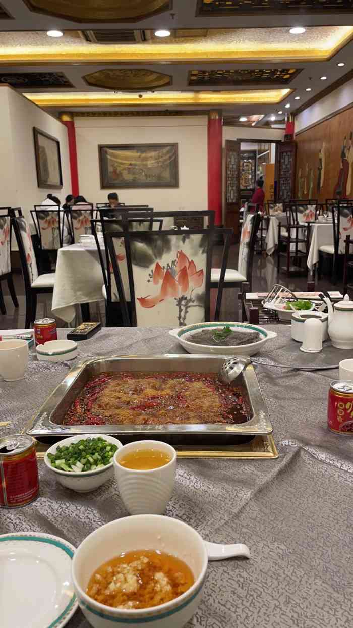 狮子楼(天顺路店)-"吃的火锅,环境好,高端消费,人均200多.