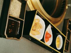 -铭牛烧肉·和牛海鲜自助(高新月牙湖店)