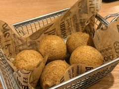 -BHC炸鸡(明洞总店)