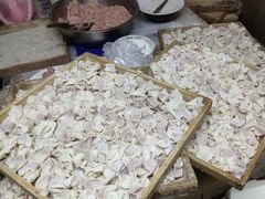 -张阿三馄饨店