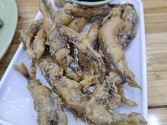 椒盐多春鱼-贞姨美食·老字号海鲜大排档