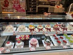 -花花卷卷·鲜食蛋糕(静安久光百货店)