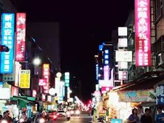 -六合夜市