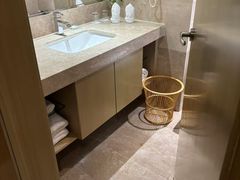 -南京双门楼宾馆(盐仓桥地铁站阅江楼店)