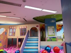 -孩子王(昆山招商花园城店)