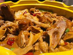 -多嘴肉蟹煲(万达店)