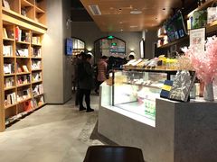 -百新书局(尚悦湾店)