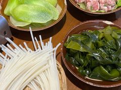 -黔有有贵州酸汤夺夺粉火锅(五味十字店)