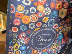 -VENCHI 闻绮(上海佛罗伦萨小镇店)