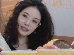-TESLA 特斯拉(上海太古汇体验店)