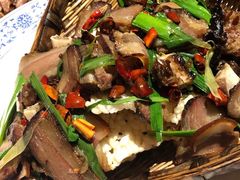 【隆府必点】柏枝锅巴腊肉-杨记隆府(汉街店)
