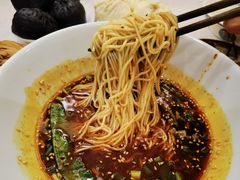 -李与白包子铺(桐梓林店)