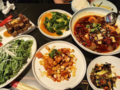 -粉墨特色菜·烧烤音乐酒馆