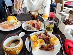 -怡豪大饭店·银顶旋转餐厅