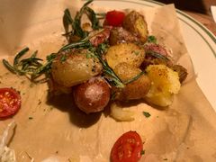 -玛格萝妮比萨屋(陆家浜路店)