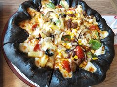 暗黑披萨-必胜客(新中纬店)