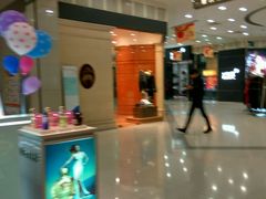 -上海世茂广场(南京东路店)