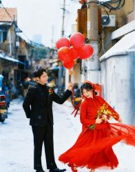 -雪中彩影婚纱摄影·微光艺术中心