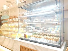 面包甜点陈列柜-老大昌(淮海中路店)