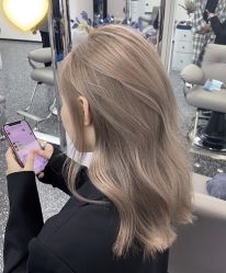 -东秀护肤造型