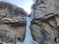 -抱龙峪