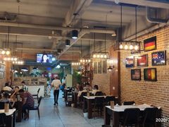 大堂-白氏兄弟烧烤(富康路总店)