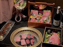 -山川小町·极番烧肉(新地假日广场店)