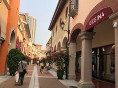 -佛罗伦萨小镇广佛名品奥特莱斯(疏港路店)