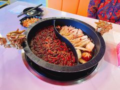 菌汤鸳鸯锅-销魂美蛙鱼头火锅(上海首店)