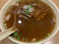 -佬钱湾仔(衣裳街店)