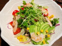 虾仁牛油果沙拉-鸟屯(三里屯店)