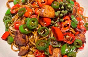Qin-Style Chicken Noodles