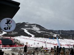 -鳌山滑雪度假区