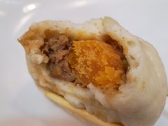 咸蛋黄超人包-老陶包子铺(南大西南村店)