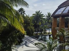 -三亚湾海居铂尔曼度假酒店