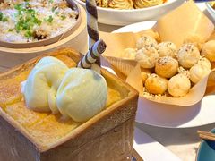 冰激凌面包-茅庐川菜(烟台万象汇店)