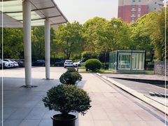 -华山医院东院-停车场