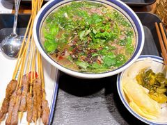 -云阿蛮云南生烫牛肉米线(奉贤路店)