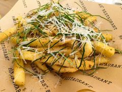 -Mark&Mars Restaurant