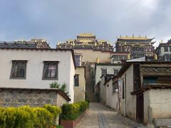 -噶丹松赞林寺
