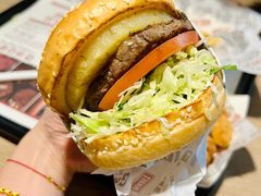 -The Habit Burger Grill 哈比特汉堡(复兴soho店)