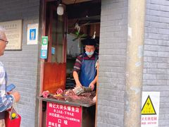 -梅记大块头爆鱼店(乍浦路店)